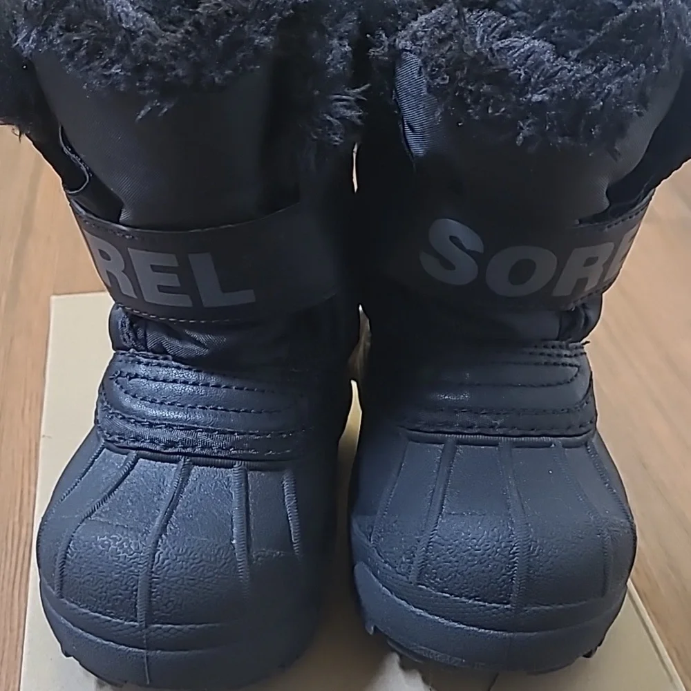 Sorel Black‎ Kids Snow Boots with Polar Bear Design